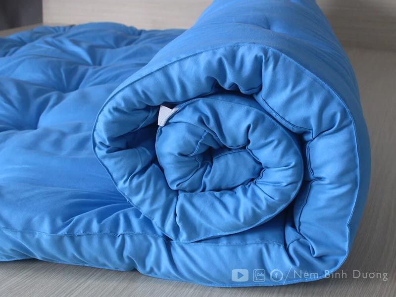 Topper Edena màu xanh dương - Nệm Bình Dương